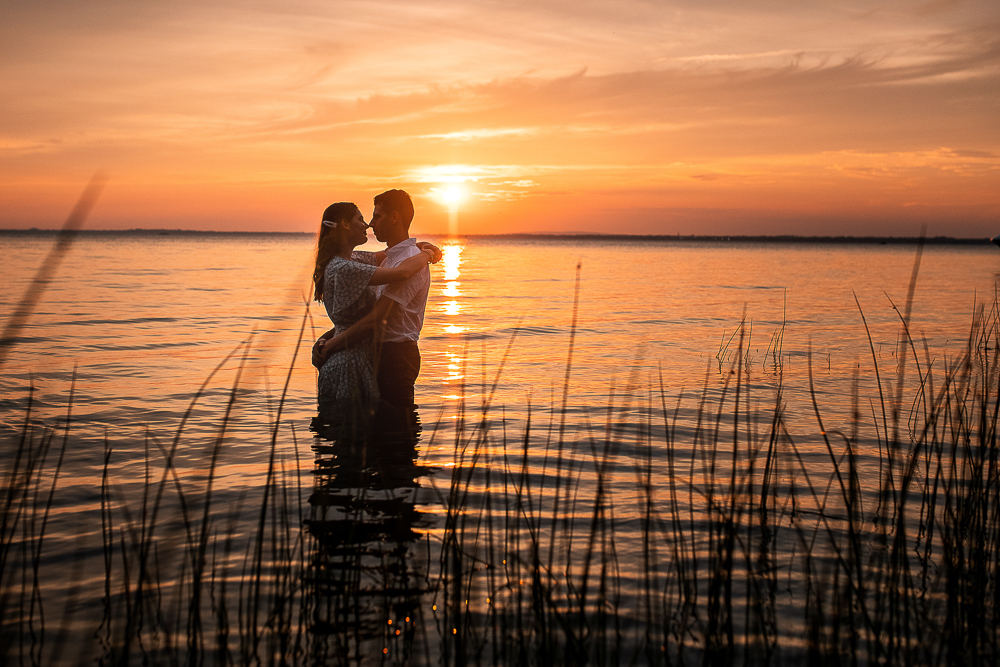Couple et coucher de soleil